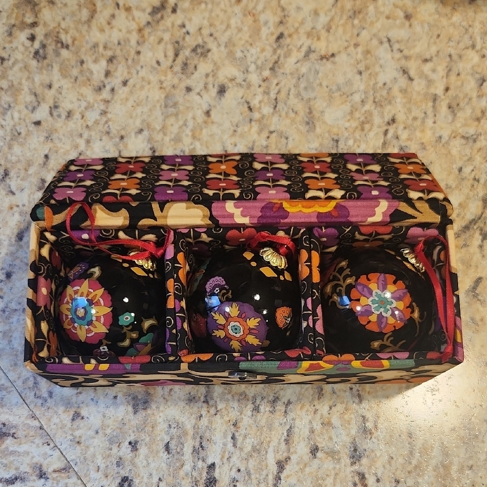 Vintage Vera Bradley Suzani Pattern Ornaments In Matching Fabric Box